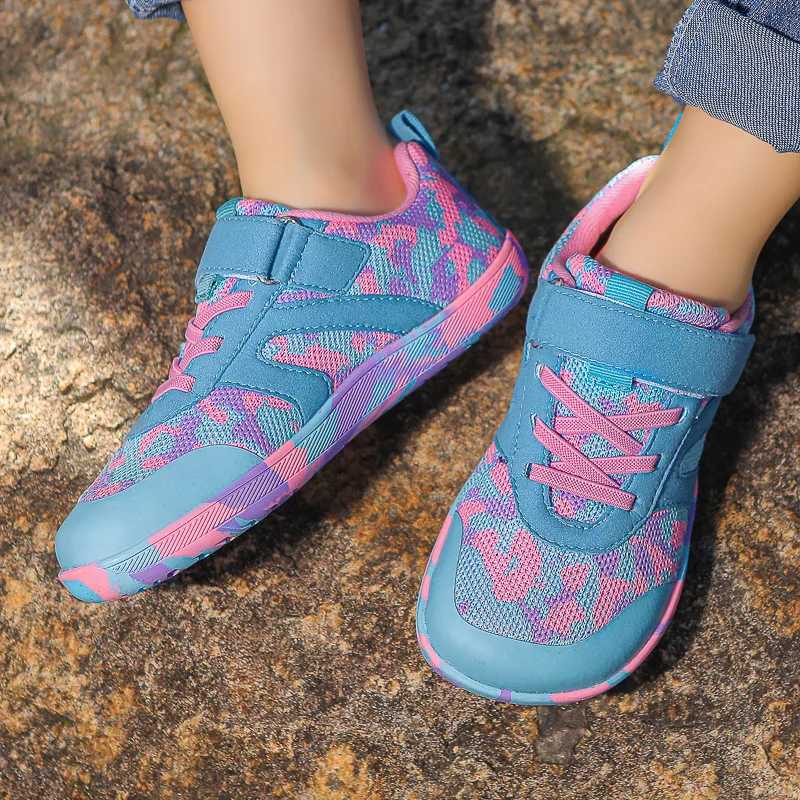 Athletic Outdoor New Kids Barefoot Sneakers Cross Trainer Breathable Comfort Knit Sole Girls Boys Walking Shoes Outdoor Non Slip Children ShoesY250116