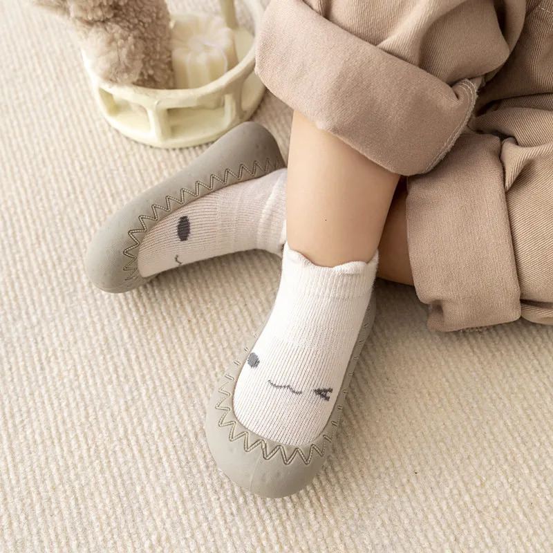 Baby Socks Shoes Cute Cartoon Kids Boy Rubber Sole Child Floor Sneaker Toddler Girls First Walker For borns 250115