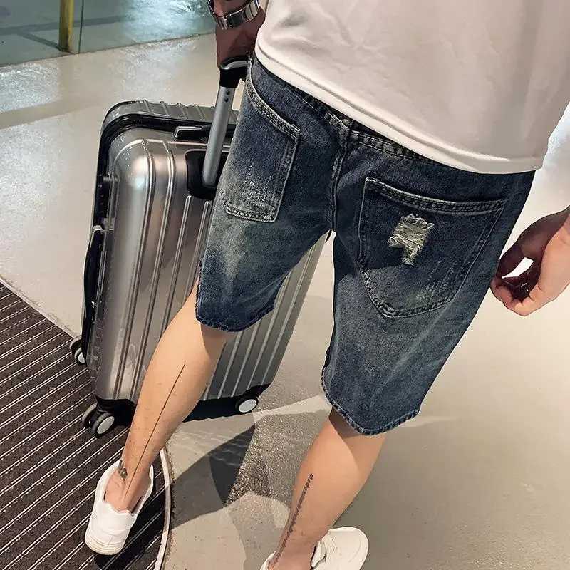 Man Denim Shorts Ripped Straight Distressed Short Jeans Pants for Men Y2k Fashion Trend 2024 Retro Summer with Comfortable XlXJ250117