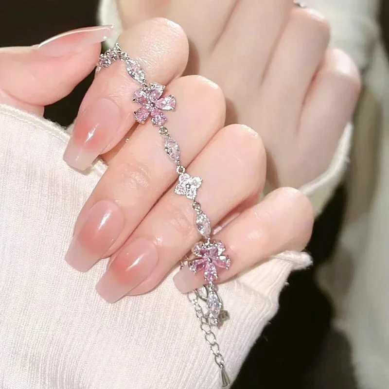 Elegant Fairy Pink Crystal Zircon Sakura Flowers Bracelet for Women Y2K Sweet Girls Cherry Blossom Moon Bow Knot Jewelry GiftsXJ250117