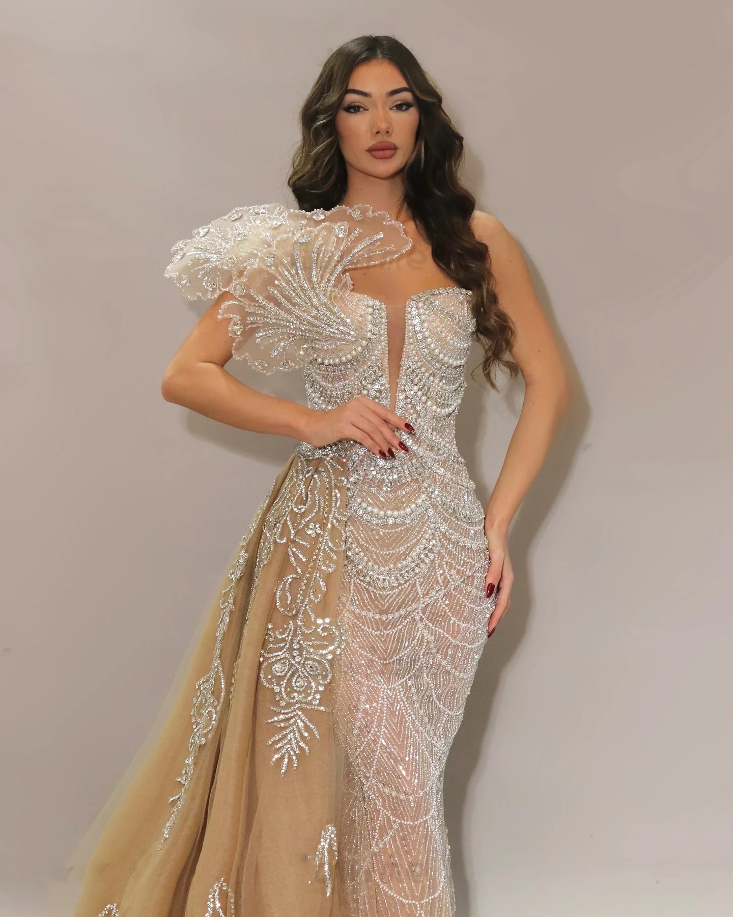 Fashion Mermaid Evening Dresses For Women Strapless Sleeveless Gown Sequins Pearl Appliques Customized Dress