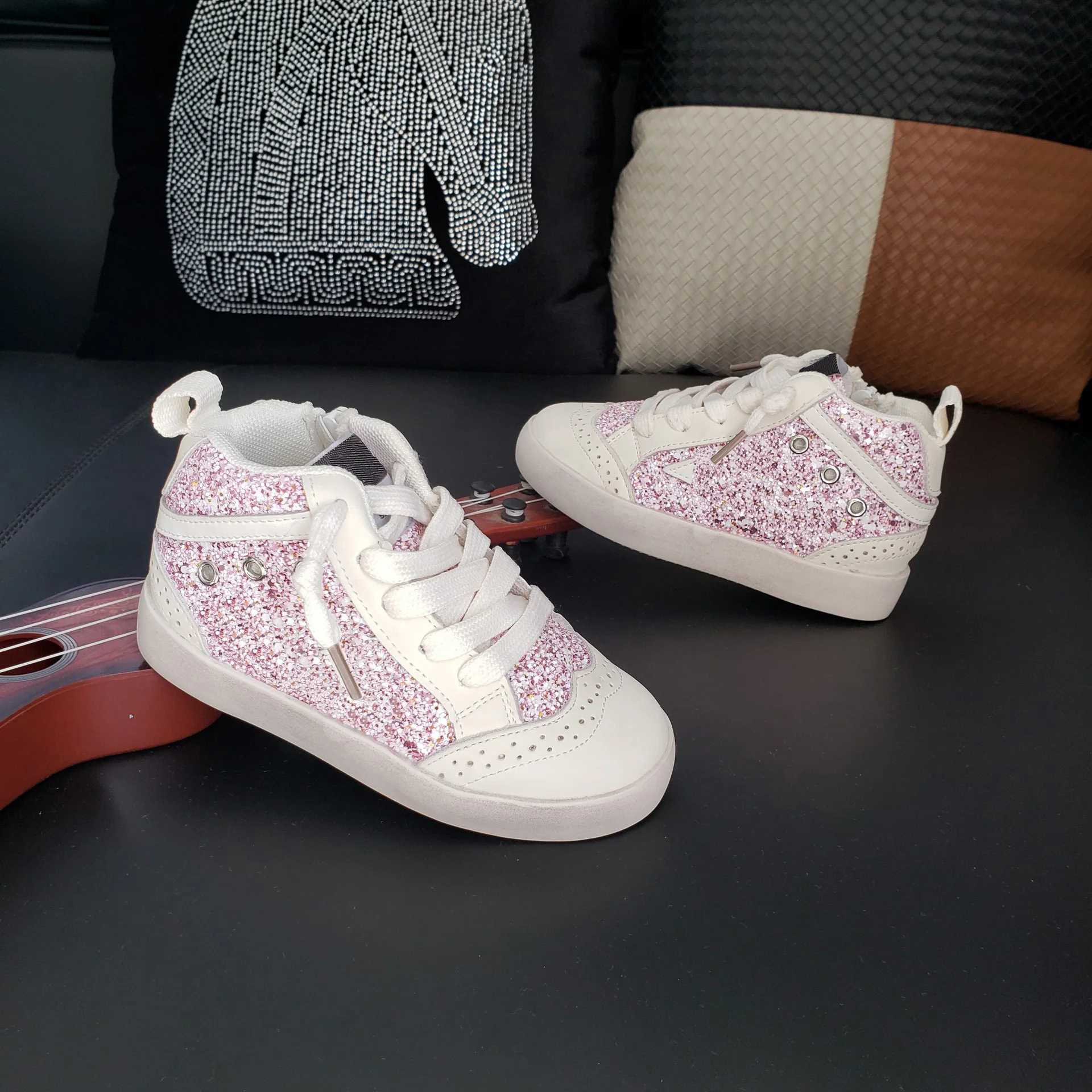 Athletic Outdoor Spring New Trend Childrens Star Sneakers Kids Sequin Soft Sole Board Shoes Girls Boys Casual High Ankle Small Dirty ShoesY250116X84X