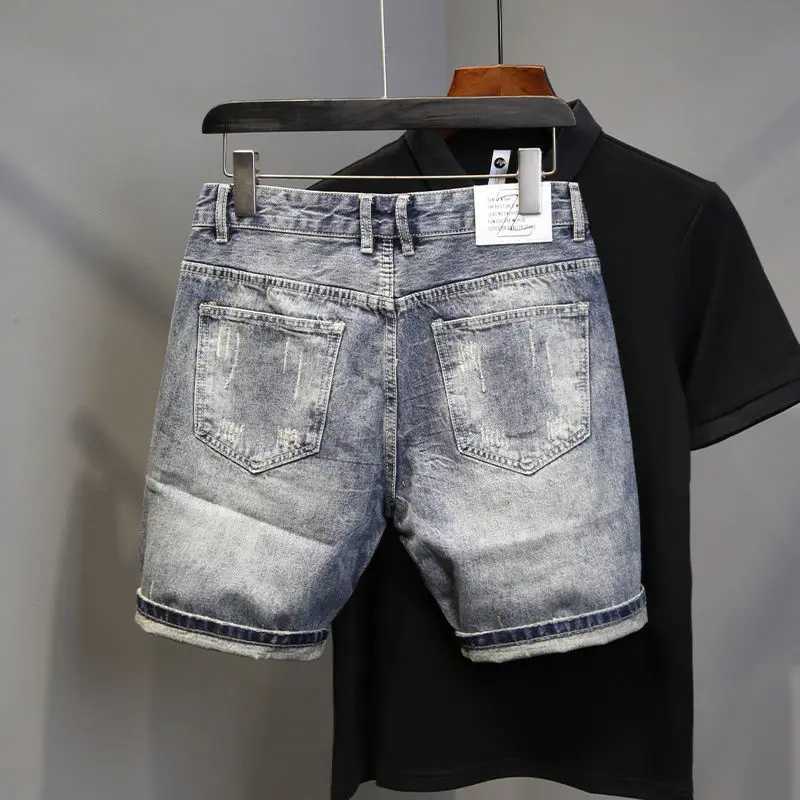 Korean Luxury Clothing Mens Summer Denim Knee Length Shorts 2024 Fashion Designer Ripped Hole Cowboy Korean Slim Short Pants W250116