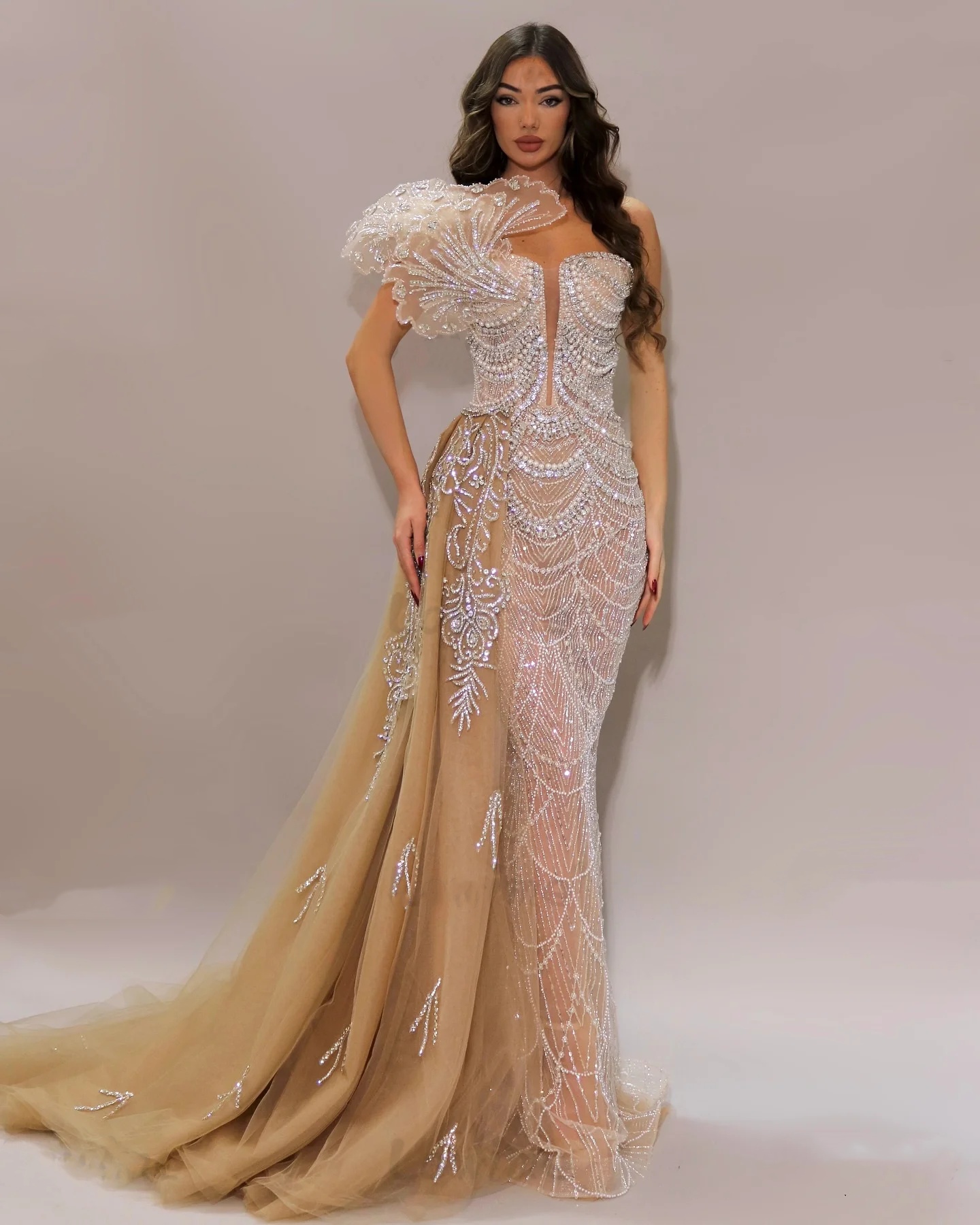 Fashion Mermaid Evening Dresses For Women Strapless Sleeveless Gown Sequins Pearl Appliques Customized Dress