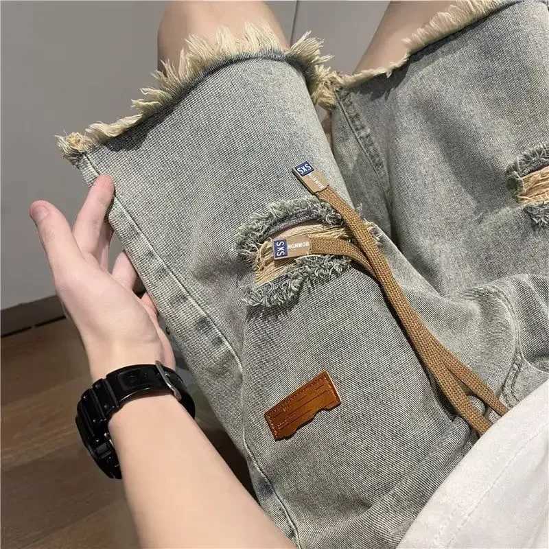 Mens Short Jeans Pants With Pockets Ripped Selvedge Male Denim Shorts Y2k Fashion Original Cowboy Streetwear Cut VintageXJ250117