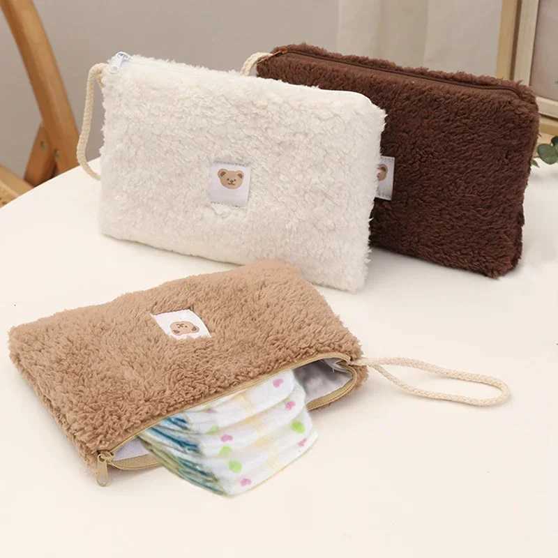 1 Piece Newborn Diaper Bag Bear Plush Baby Organizer for Women Lovely Baby Item Storage Bag Toddler Baby OrganizerXJ250117