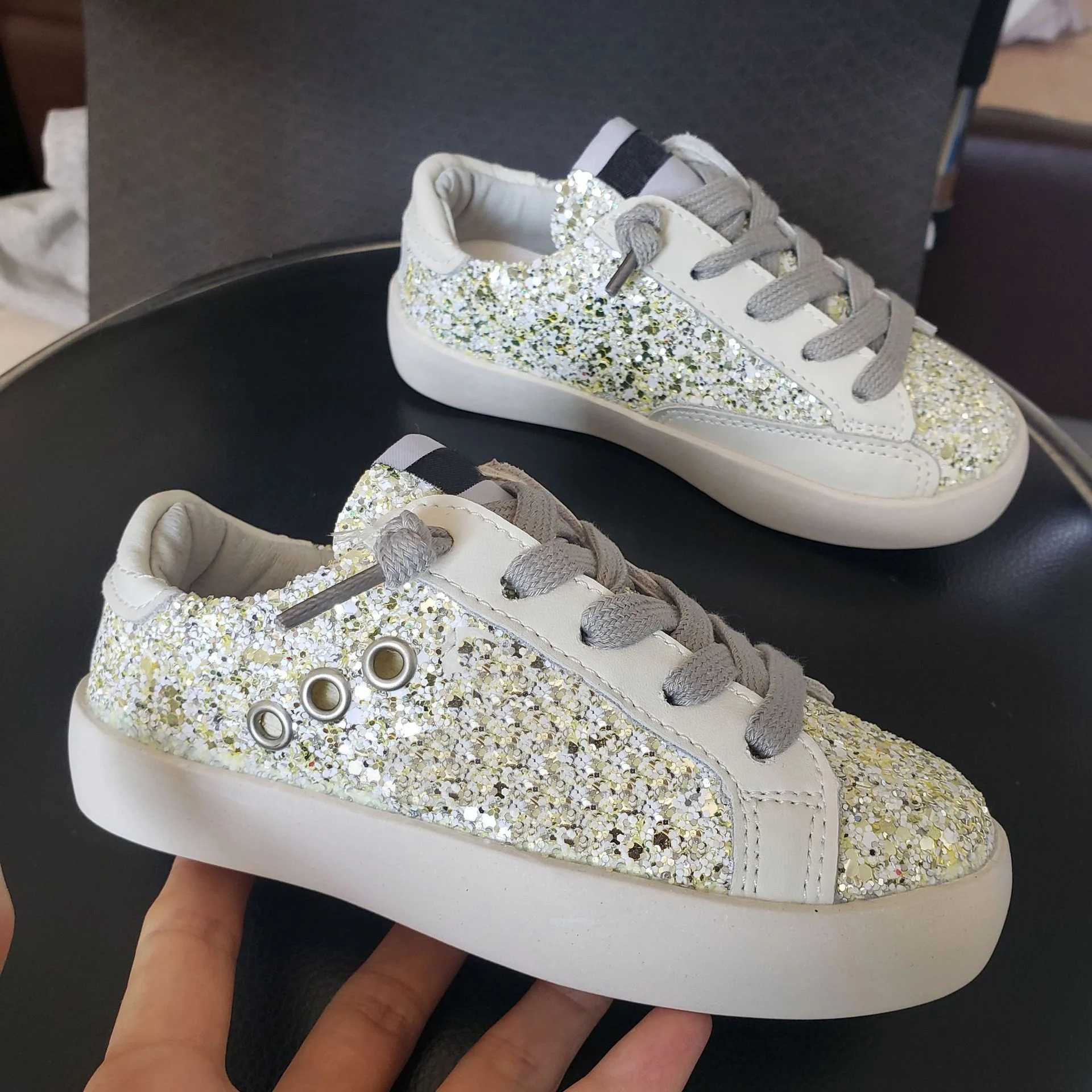 Athletic Outdoor Designer School Shoes Wholesale Fashion Brand Casual Full Sequin Star Shoes for Baby Girls Fall and Winter Big Kids SneakersY250116QA