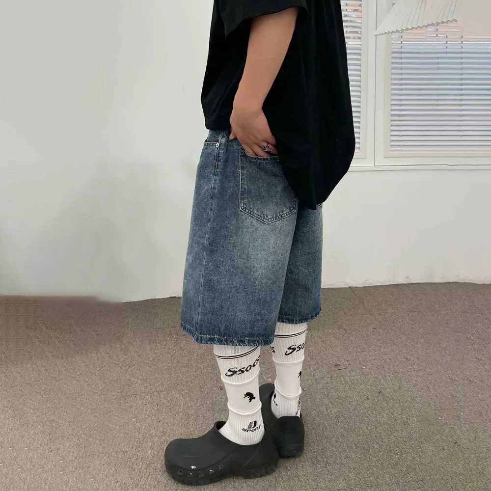 2024 Summer Simple Large Size Loose Washed Jeans Mens Y2k High Street Sports Retro Casual Five-point Pants Design Trendy ShortsXJ250117