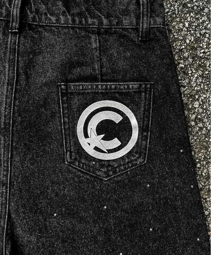 Summer Y2K Latest Harajuku Letter Five Point Jeans Star Rock Hip Hop Heavy Craft Diamond Design Shorts Men Personalized ShortsXJ250117