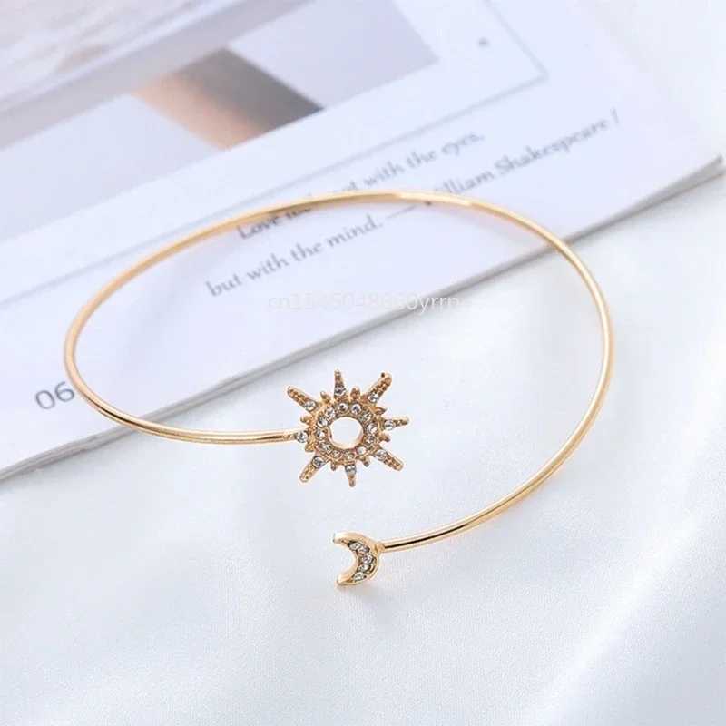 1 Pcs Rhinestones Arm Cuff for Women Armlet Bangle Bracelet for Girls Women Simple Arm Cuff Flexible Bracelet Summer JewelryXJ250117