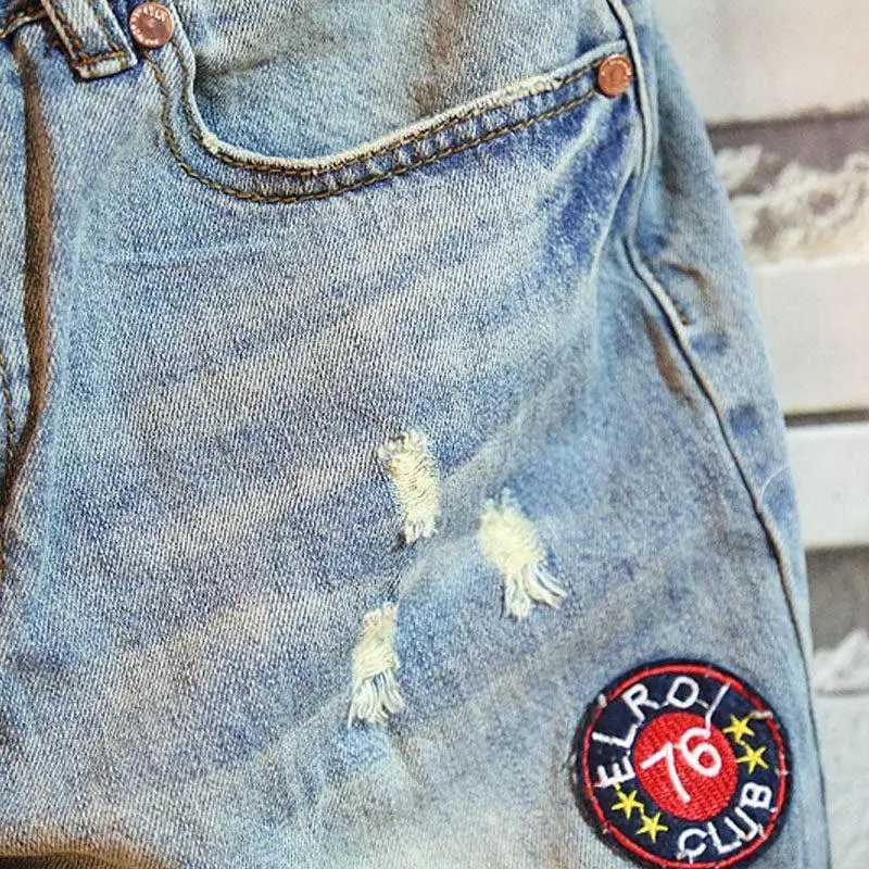 Straight Graphic Man Denim Shorts Knee Length Multi Color Long Half Short Jeans Pants for Men Ripped Harajuku Blue Y2k Hip HopXJ250117