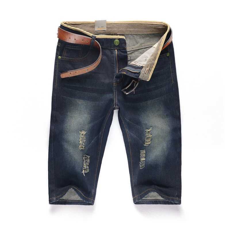 New summer mens personalized washable perforated denim shorts mens casual straight shorts W250319