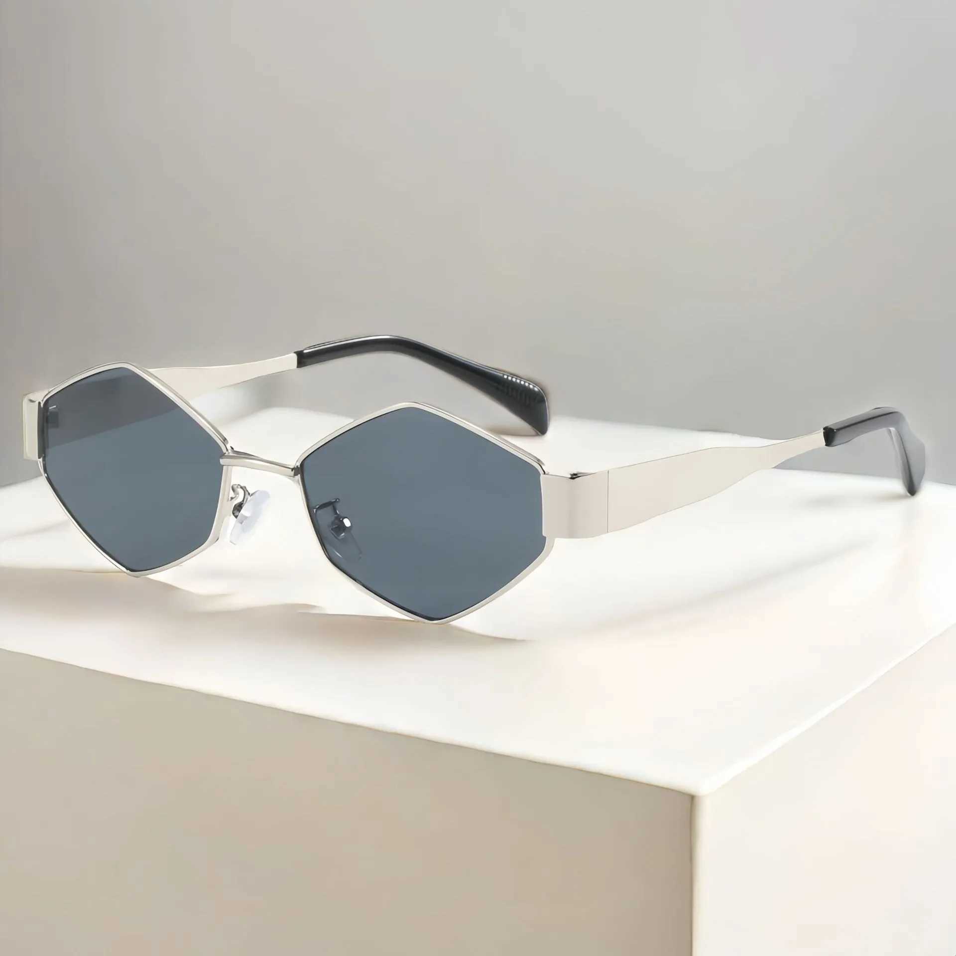 Fashion Hexagon Sunglasses Women 2024 Luxury Brand Design Unique Polygon Sun Glasses Men Vintage Small Frame Eyewear Shades W250116