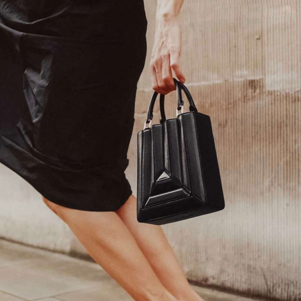 Splicing Rainbow Crossbody Bag for Women's New Unique Design, High end, Fashionable and Versatile, Trendy One Shoulder Handbag