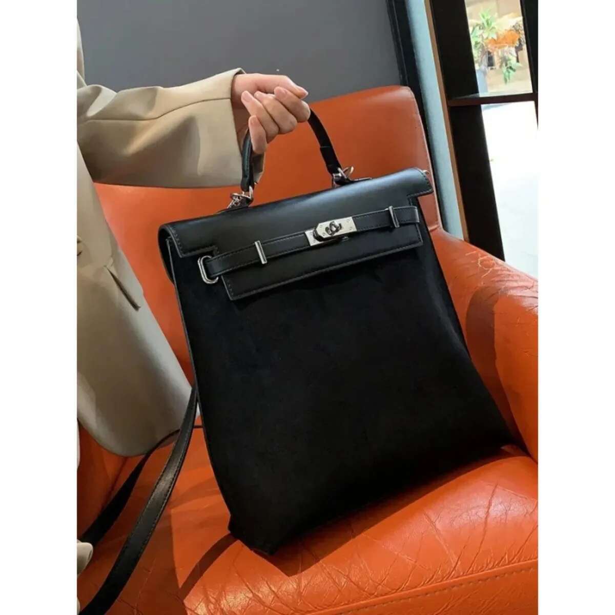 2025 Autumn And Winter New NiBagse Retro Fashion Sense Backpack Large Capacity Women's Bag Hot Selg