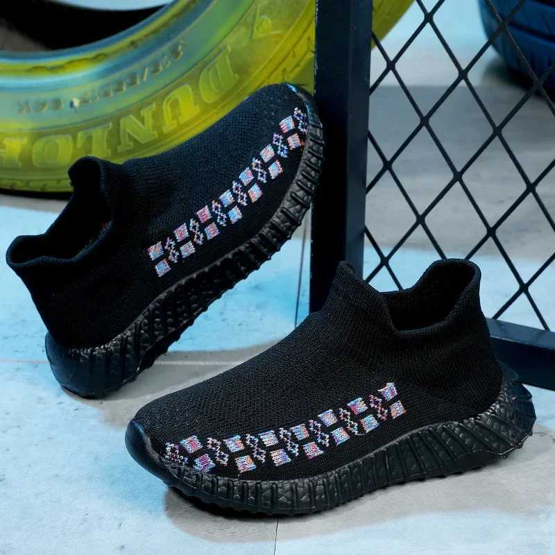 Athletic Outdoor Knit Breathable Lightweight Comfy Athletic Outdoor Walking Footwear for Toddler Children Kids Sneakers Summer Running ShoesY250116UGR