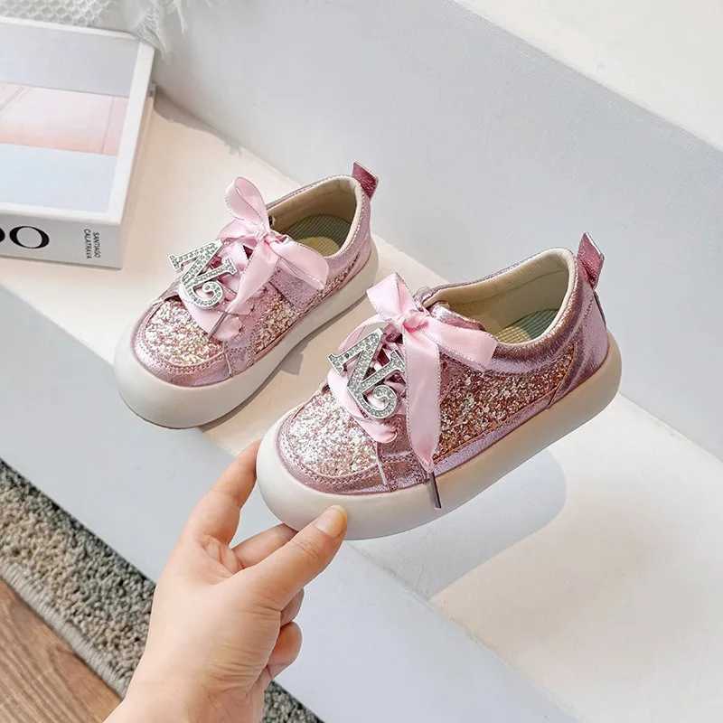Athletic Outdoor Shining rhinestone board shoes with soft soles for girls 2024 new fashionable and versatile sports shoes trendy for kidsY250116546Y