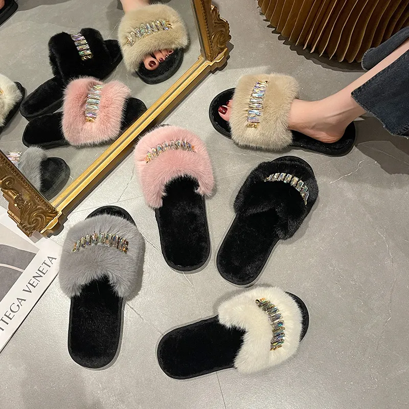 Stylish Women's House Shoes with Cozy Fleece Lining for Chill Days and Casual Events Range of Sizes from 36 to 41
