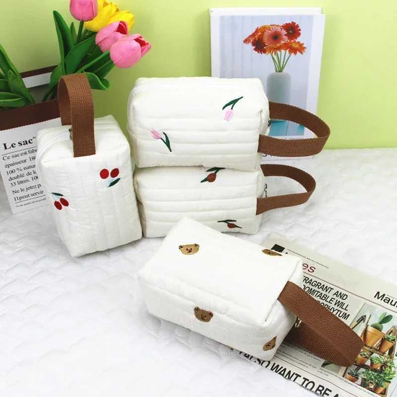 Cute Bear Portable Diaper Pods Reusable Fashion Prints Wet/Dry Cloth Wet Bag Mommy Storage Travel Bag Baby Stroller BagXJ250117