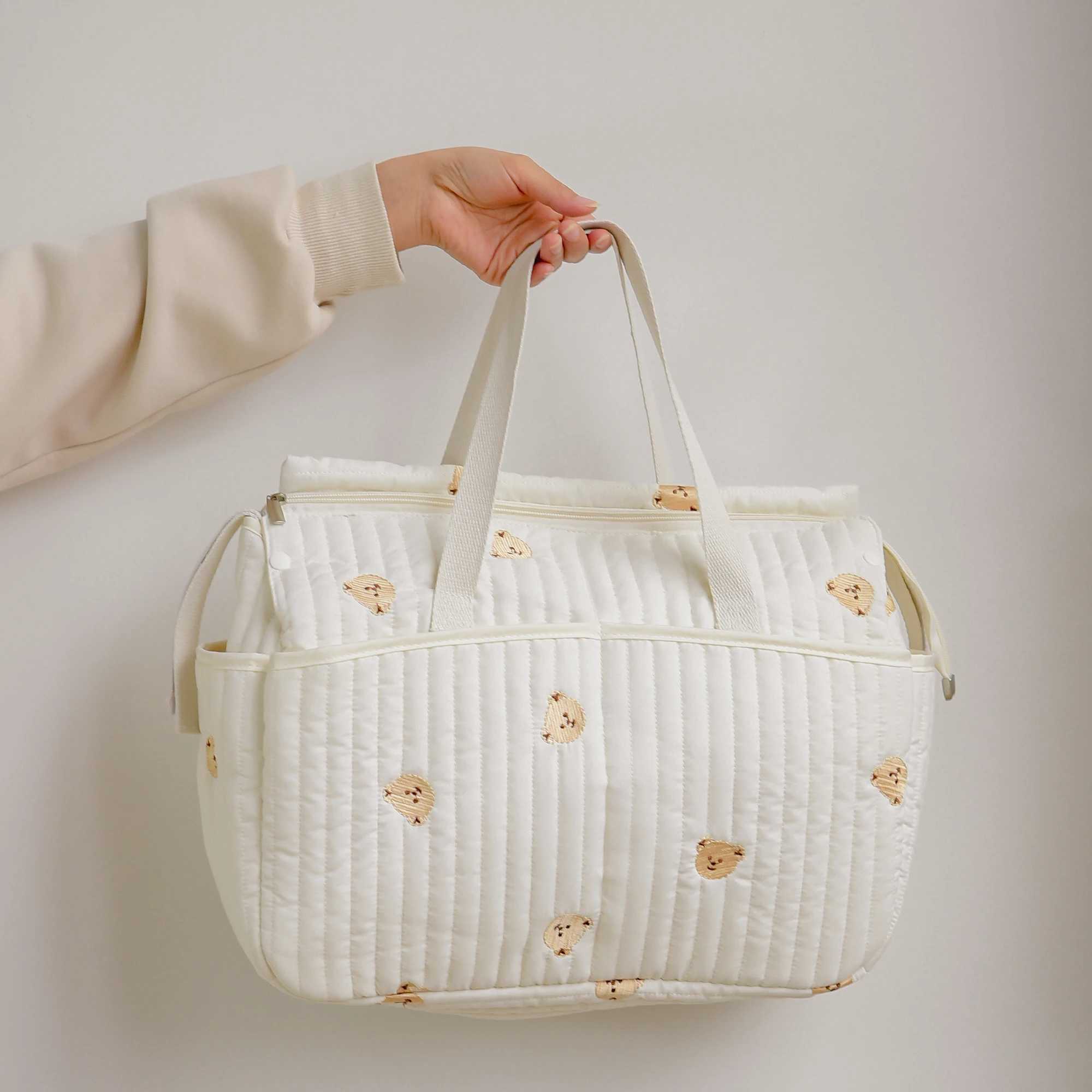 Bear Embroidered Tail Zipper Mother and Baby Bag Large Capaci Multifunctional Bag Lightweight Portable Mommy Bag for OutingsXJ250117