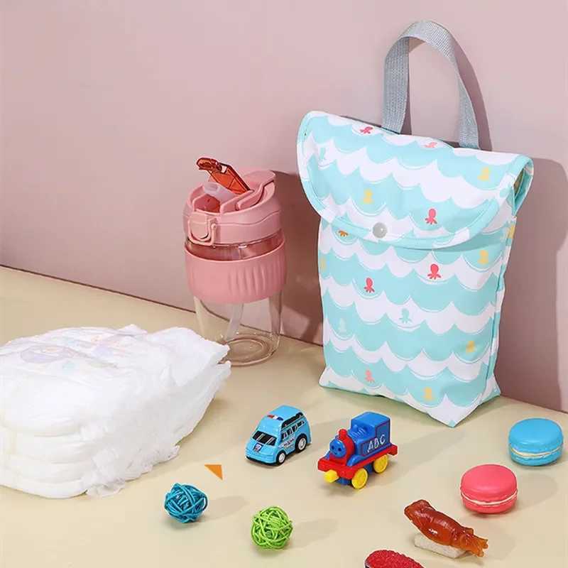 Multifunctional Baby Diaper Caddy Organizer Reusable Waterproof Fashion Prints Wet/Dry Bag Mummy Storage Bag Travel Nappy BagXJ250117