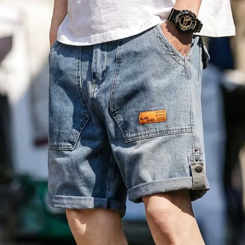 Man Denim Shorts with Pockets Cargo Gray Short Jeans Pants for Men Summer Blue Korean Fashion Sale Harajuku Buttons Original Y2kXJ250117