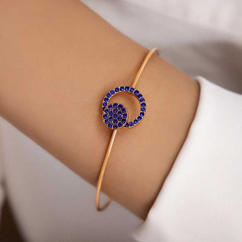 Tocona New Flower Inlaid Brick Open Bangle for Womens Vintage Green Stone Single Bracelet Party Jewelry Accories 23692XJ250117