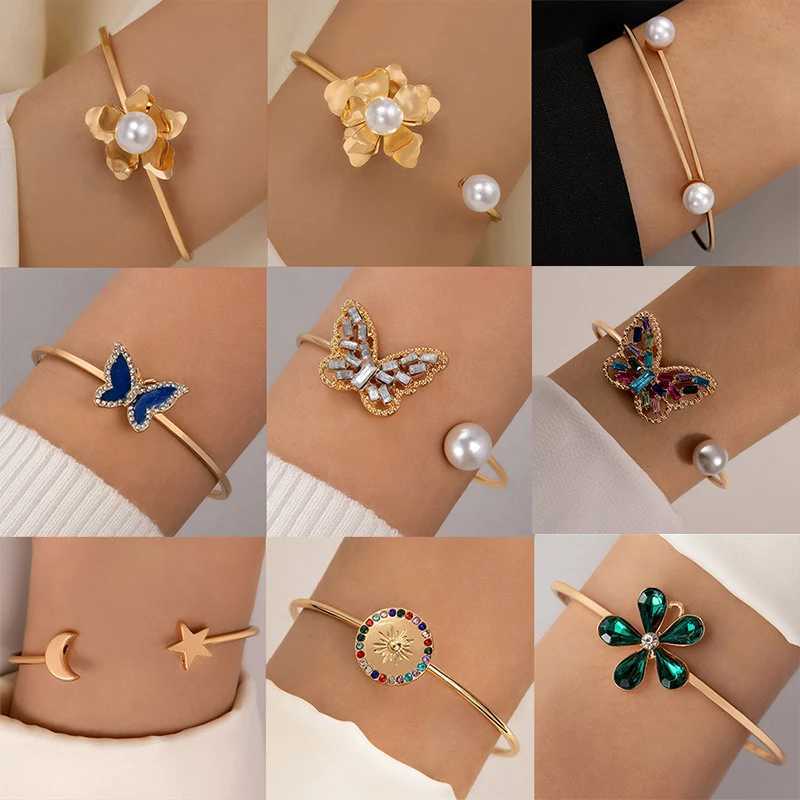 Tocona New Flower Inlaid Brick Open Bangle for Womens Vintage Green Stone Single Bracelet Party Jewelry Accories 23692XJ250117