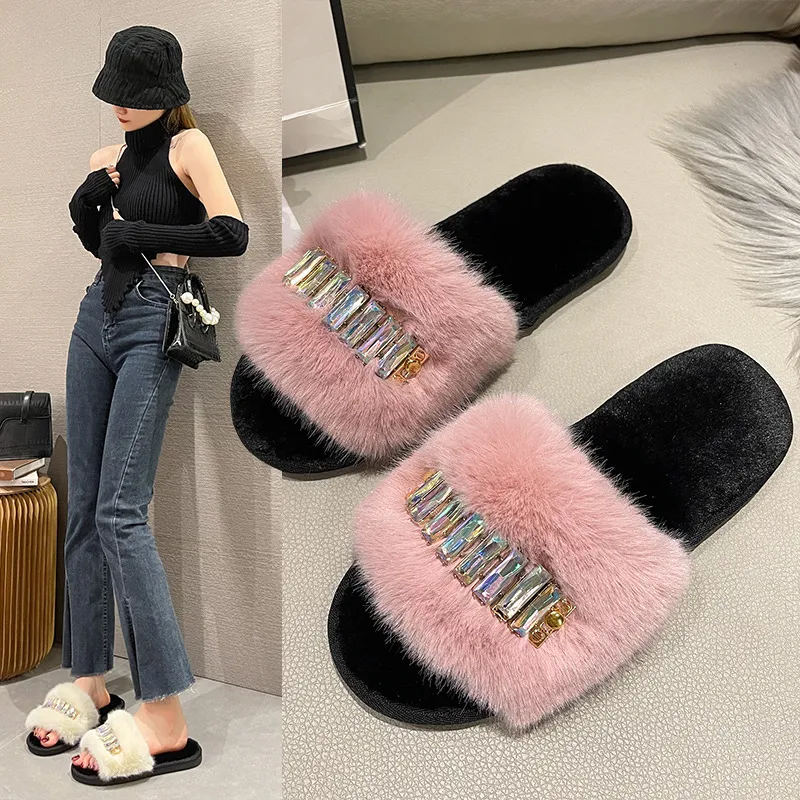 Stylish Women's House Shoes with Cozy Fleece Lining for Chill Days and Casual Events Range of Sizes from 36 to 41