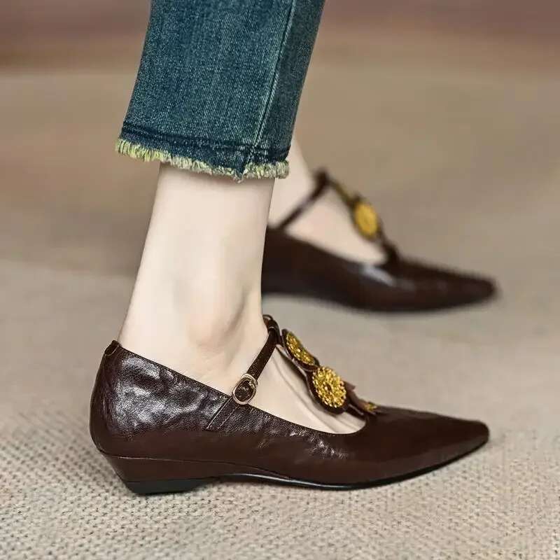 2024 Rome Women Elegant Shallow Summer Pointed Toe Retro Shoes Designer Dress Walking Flats 250227 250227