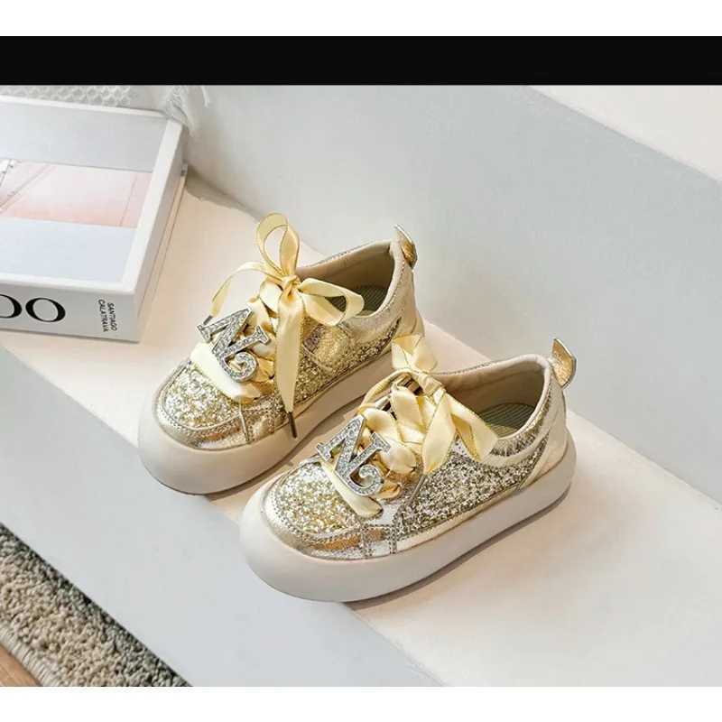 Athletic Outdoor Shining rhinestone board shoes with soft soles for girls 2024 new fashionable and versatile sports shoes trendy for kidsY250116546Y