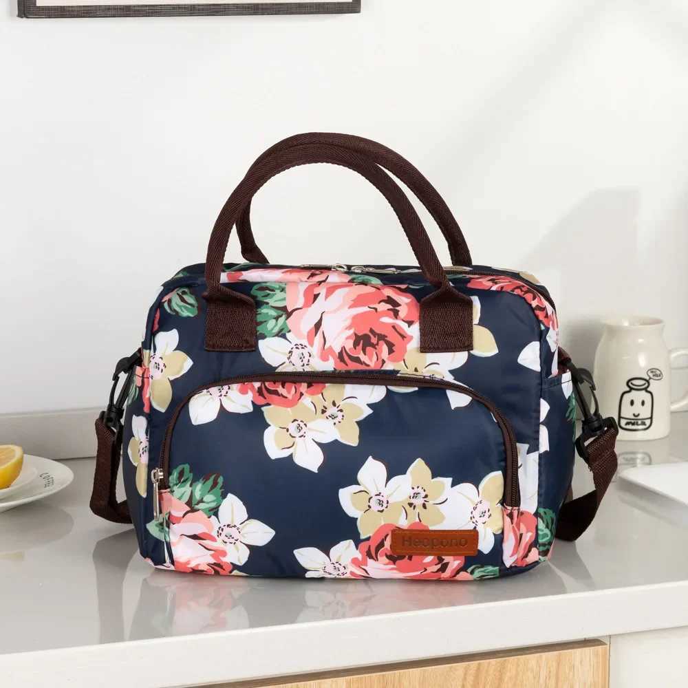 American Modern Simple Portable Mommy Ice Bag Diaper Bag Backpack Large Volume Fruit Cake Oxford Printed Crossbody Lunch BagXJ250117