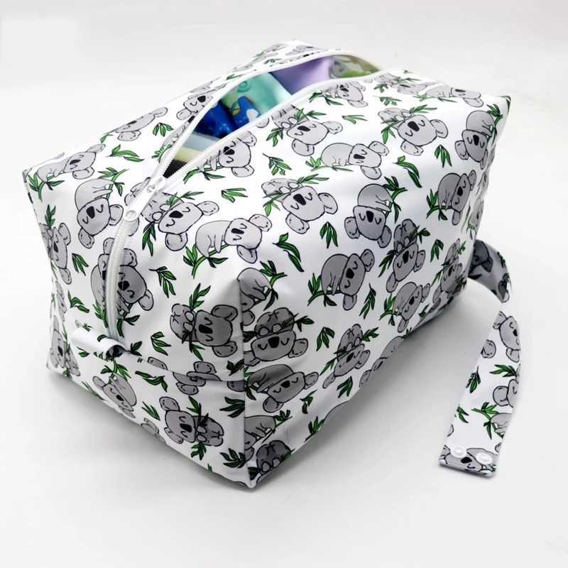 Portable Diaper Bags Reusable Waterproof Fashion Prints Wet/Dry Cloth Wet Bag Mommy Storage Travel Bag With zipperXJ250117