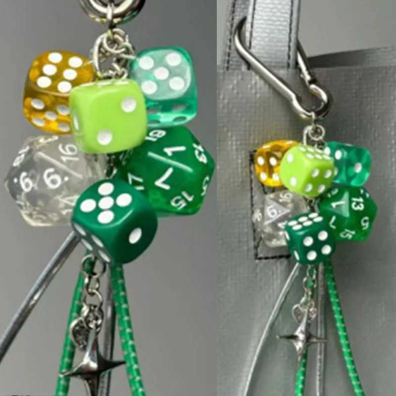 Vintage D Keychain Bag Charm Accories Waist Charms D Zinc Alloy Ironworks Knot Buckle Design Belt Buckle Bag Pendant W250116