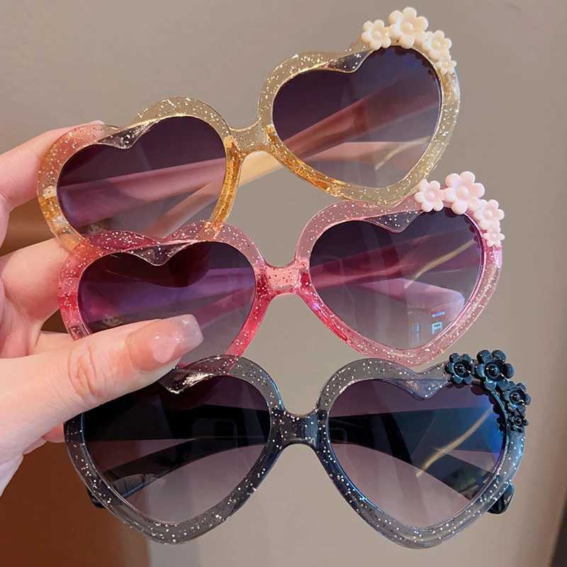 2023 Baby Girls Cute Acrylic Heart She Flowers UV400 Children Outdoor Protection Sunglasses Kids Sun Glasses Z260305