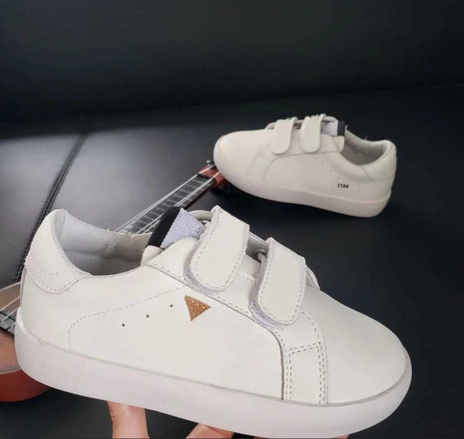 Athletic Outdoor New Styles Girls Boys Glitter Sequin Sneakers Kids Star Trainers Leather Board Shoes Colorful Sequins Leopard Dirty ShoesY2501169ZIH