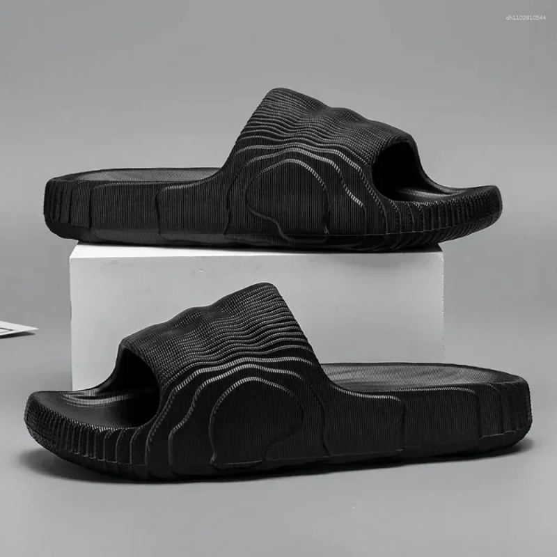 Slippers Soft Home Couple Summer Indoor Skid Proof Bathroom Sandals El Solid Color Men Women Flip Flops Flat Shoes