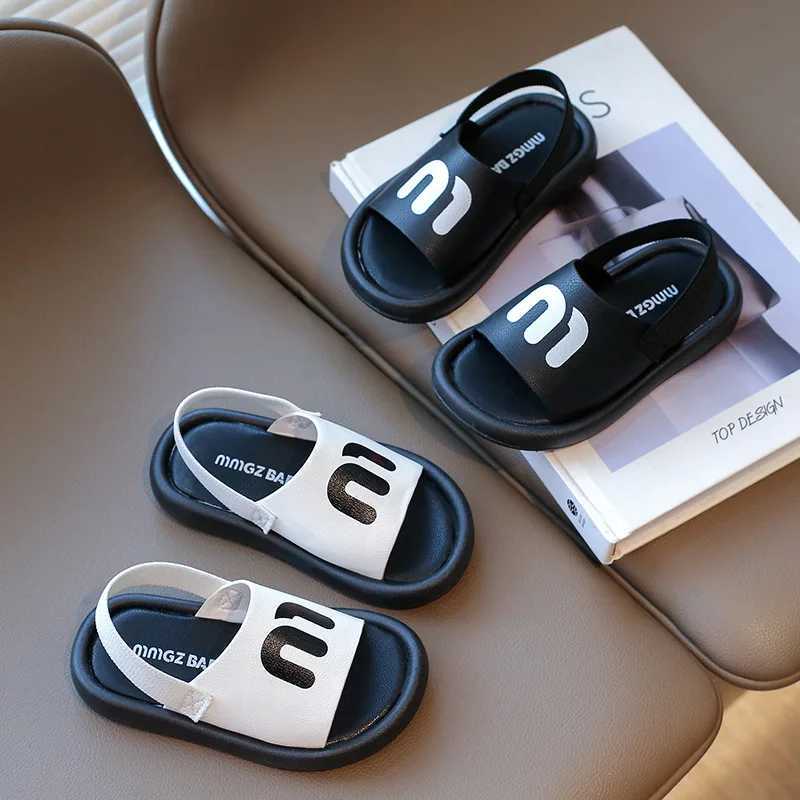 Sandals 2025 Summer New Children Beach Sandals for Girls Boys Fashion Korean Style Soft Sole Anti-slippery Versatile Chic Open-toe ShoesY25011690HG