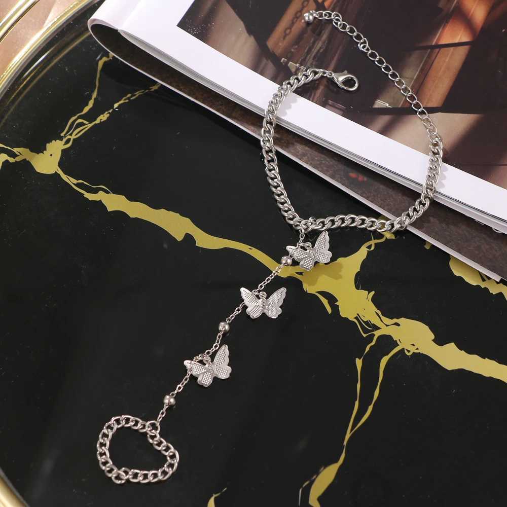 IPARAM Womens Butterfly Bracelet Vintage Simple Chain Butterfly Charm Finger Bracelet Fashion Charm Jewelry GiftXJ250117