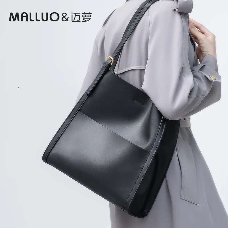 MALLUO New Women Bag Female Shoulder Bags Lady Soft 100% Cowhide Genuine Leather Niche Design Tote Casual Bucket Handbag