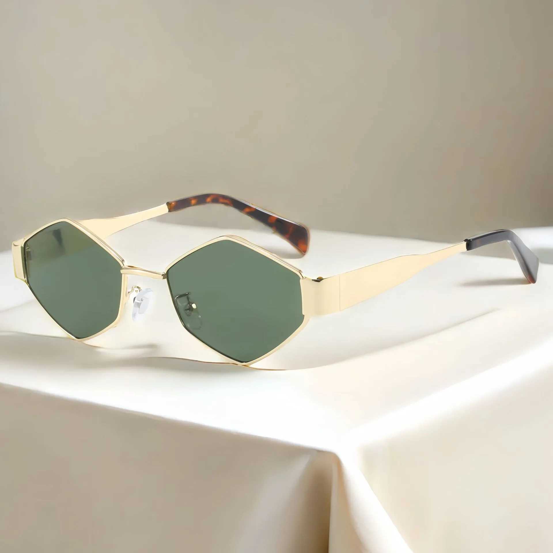 Fashion Hexagon Sunglasses Women 2024 Luxury Brand Design Unique Polygon Sun Glasses Men Vintage Small Frame Eyewear Shades W250116