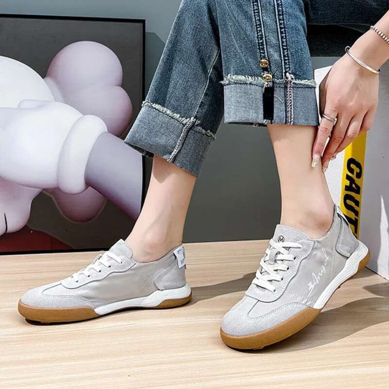 Woman Running Shoes Casual Sneakers Ladies Comfort Flats Lace-up Trainers Basketball Tennis Sports Athletic Shoe Footwear2023