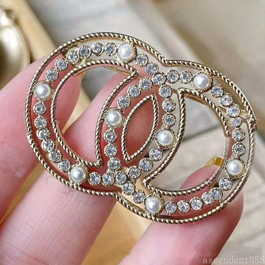 Designer Brooch Brand Letter Brooches Crystal Rhinestone Brooch Fashion Jewelry Women Accessorie Marry Wedding Party Gift