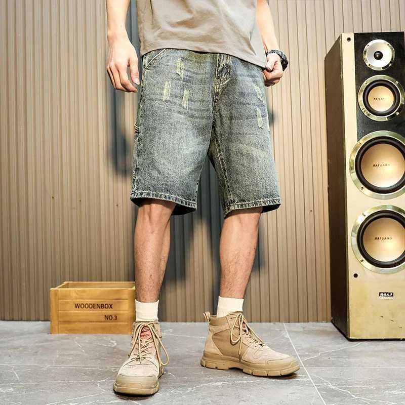 Man Denim Shorts with Pockets Short Jeans Pants for Men Cargo Straight Wide Retro Designer Harajuku Original Korean Fashion Y2kXJ250117