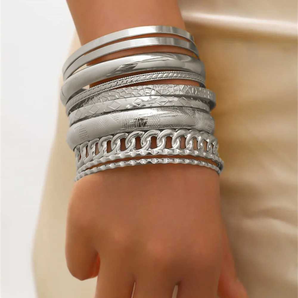 10pcs/set Metal Bangles Set For Women Heavy Punk New Styles Hiphop Textured Fashion Bracelets Jewelry AccoriesXJ250117