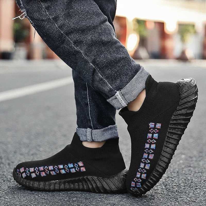 Athletic Outdoor Knit Breathable Lightweight Comfy Athletic Outdoor Walking Footwear for Toddler Children Kids Sneakers Summer Running ShoesY250116UGR