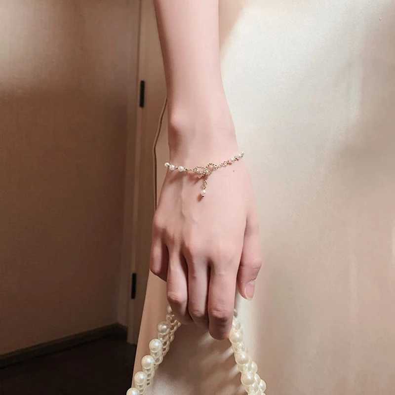Fashion Temperament Crystal Bow Pendent Charm Bracelet Bangle For Women Tren Jewelry Gifts PartyXJ250117