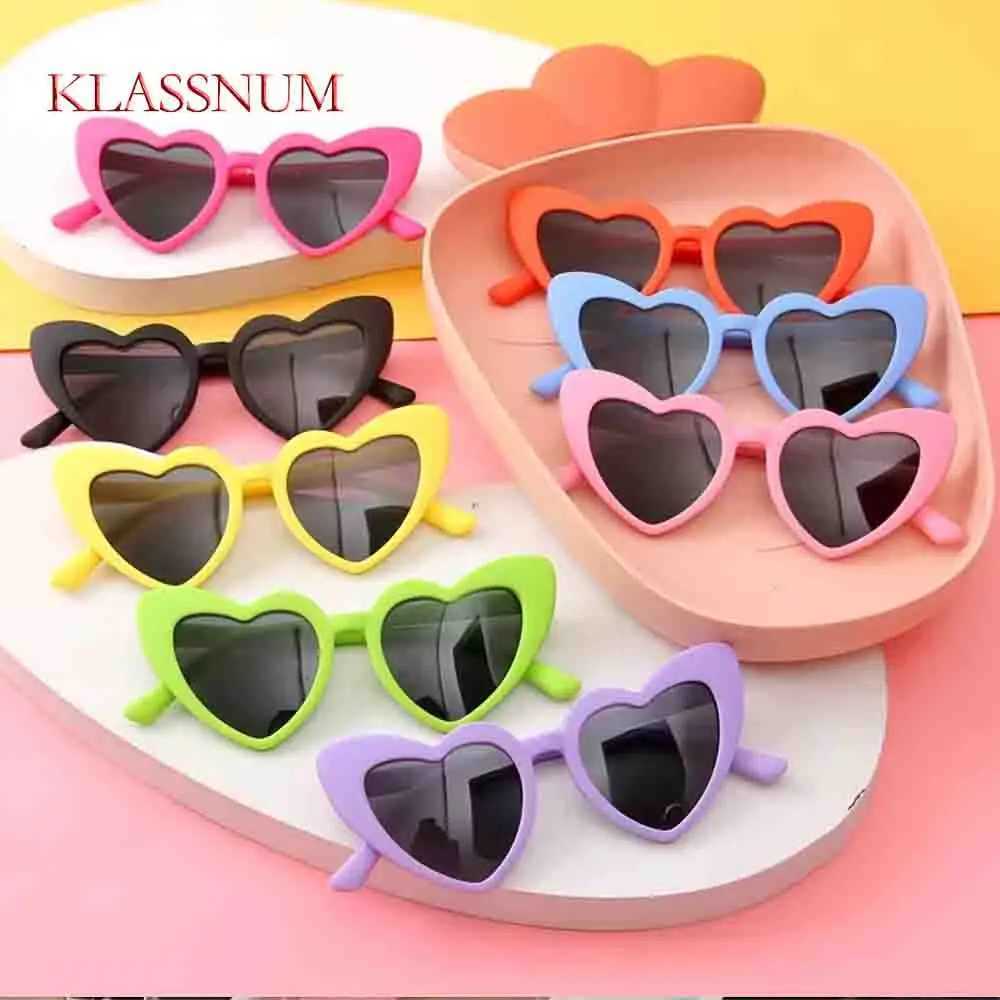 New Arrival 3-9 Year Kids Heart Sunglasses Vintage Heart-Shaped Toddler Sunglasses Cute Pink Boys Girls Outdoor Children Cartoon Eyewear T250116