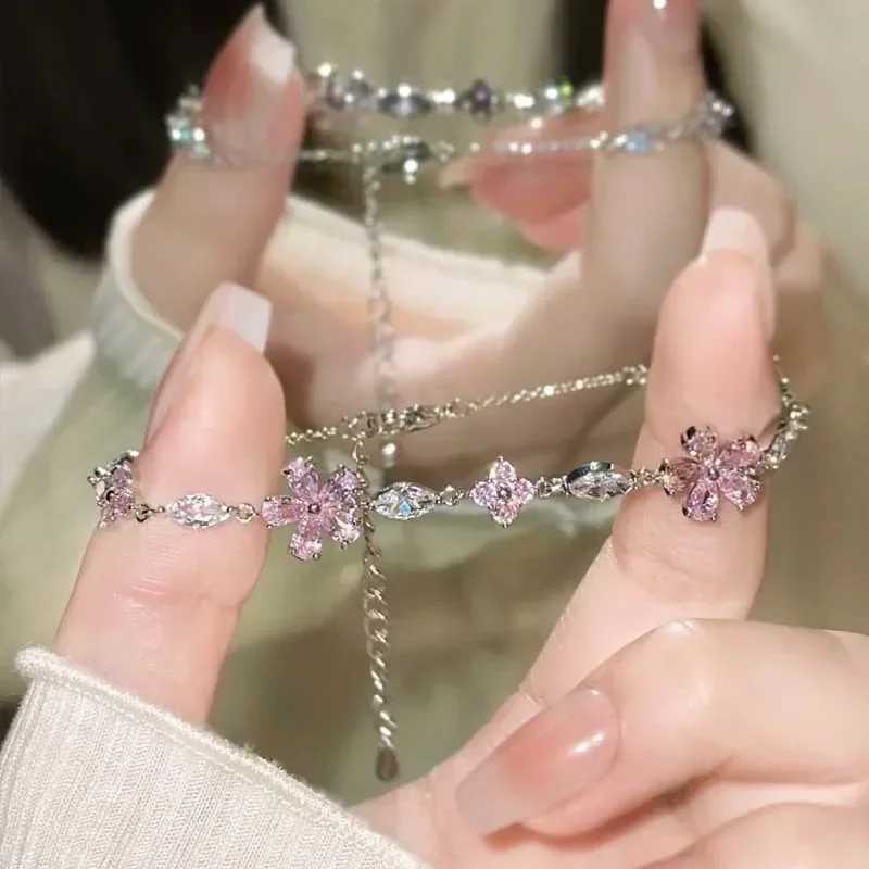 Elegant Fairy Pink Crystal Zircon Sakura Flowers Bracelet for Women Y2K Sweet Girls Cherry Blossom Moon Bow Knot Jewelry GiftsXJ250117