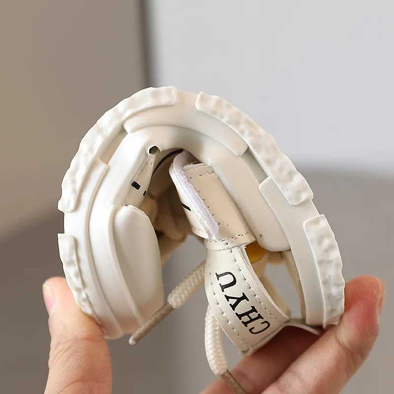 Sandals 2024 Summer New Children Comfortable Soft Sold Half Sandals Fashion Designer Anti Slip Sandals Trendy Kids Casual ShoesY250116EFYA